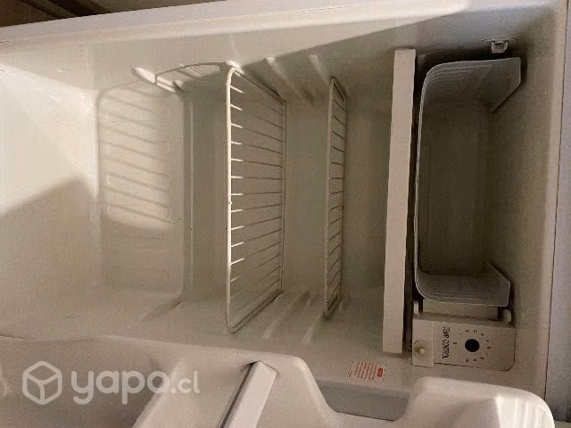 Vendo nevera ejecutiva - Imagen 4