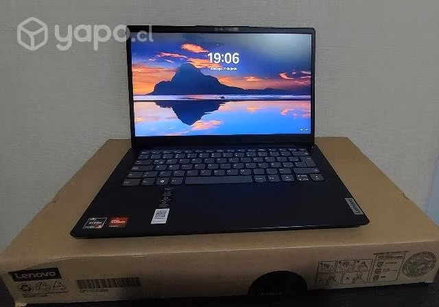 Notebook casi nuevo - Imagen 4