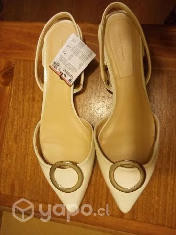 Zapatos blancos marca Zara N°41 - Imagen 2