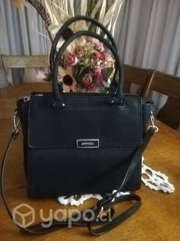 dos hermosas carteras de marca