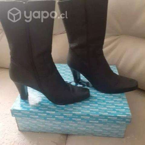 Botines nuevos y poco uso otros - Imagen 4