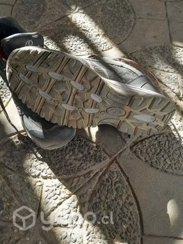 Zapatillas número 43 y 44 - Imagen 4