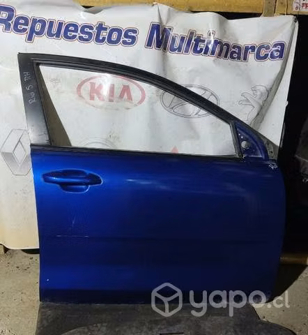 Puerta delantera derecha Kia Río 4/5 sin vidrio