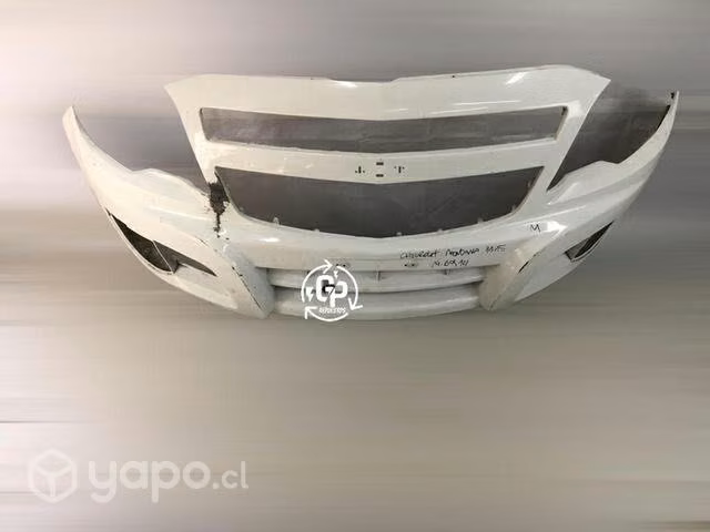 Parachoque delantero Chevrolet montana 2011-2015