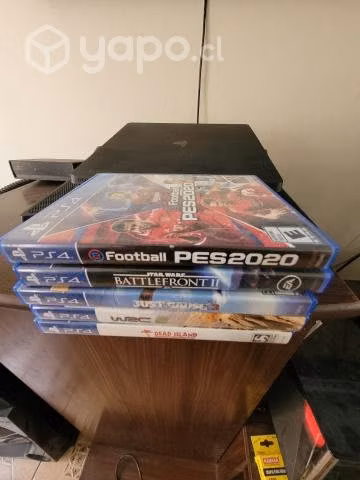 PlayStation 4 con 5 juegos y dos mandos