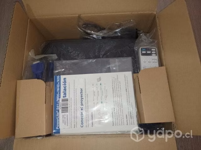 Proyector Epson Powerlite S41 + Telón Grande