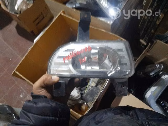 Mahindra pick up 2021 neblinero derecho