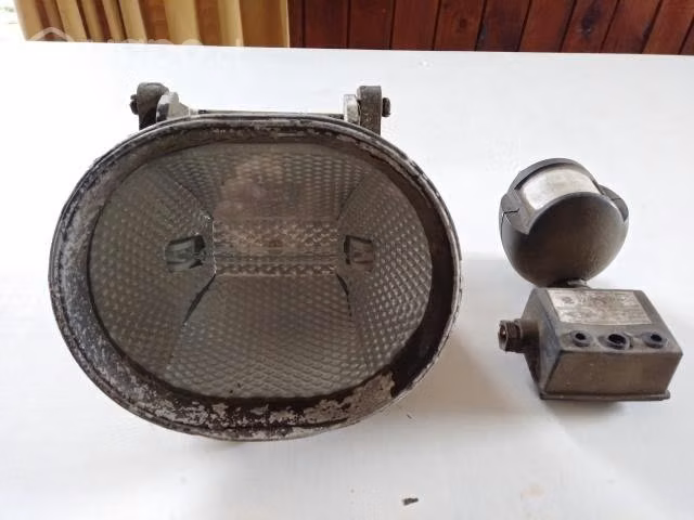 Foco 500w con sensor de movimiento