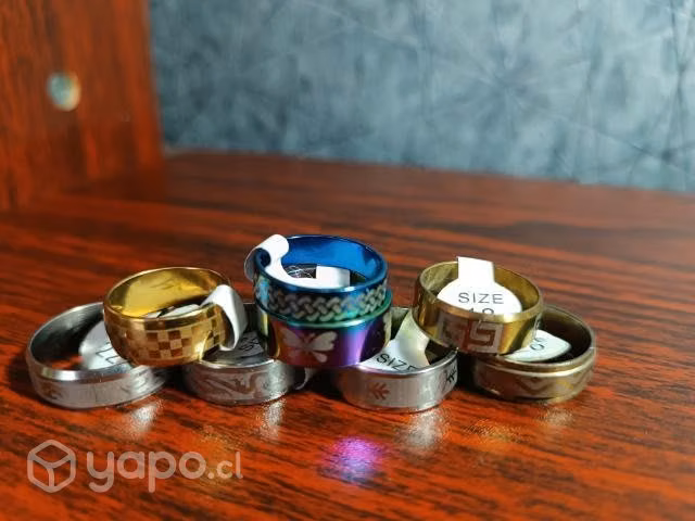 Anillos con patrones lisos