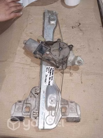 Cremallera trasera derecha Nissan Sonic 2012
