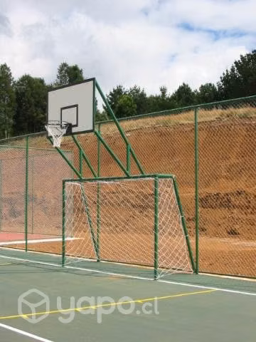 Arco de futbol + tablero de basquetbol