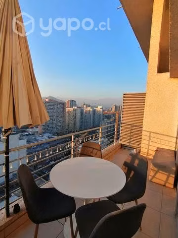 Mesa con silla - Imagen 2