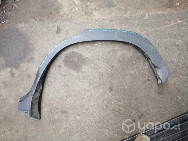 Moldura trasera izquierda corolla cross 21-22 orig