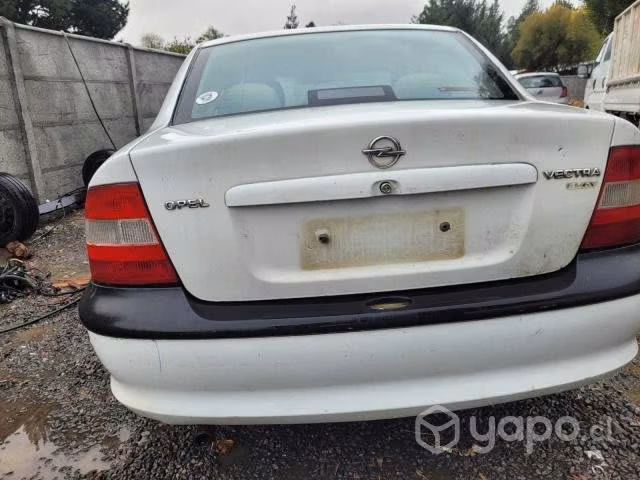 Capot opel vectra 1.8