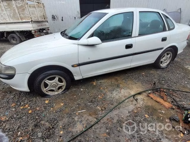 Capot opel vectra 1.8