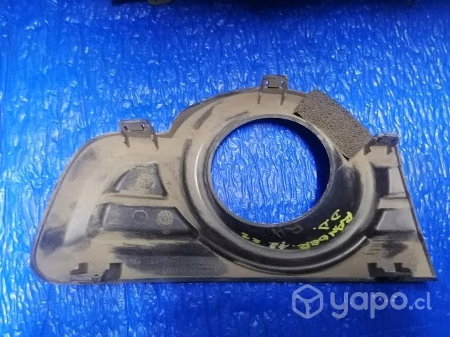 Moldura de neblinero RH ford ranger 2012 /2022