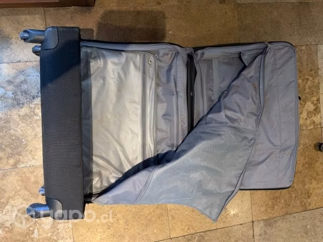 Bolsa de ropa/ Porta traje Sansonite 4 ruedas
