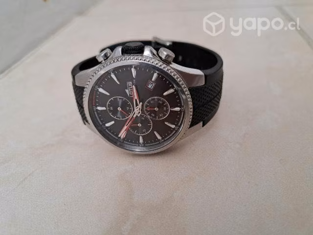 Reloj LOTUS
