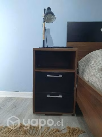 Cama dos plazas + veladores + colchón