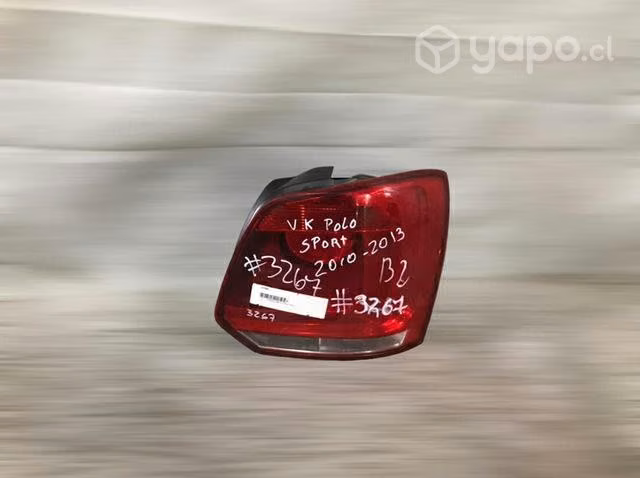 Foco trasero RH Volkswagen Polo 2010 2013