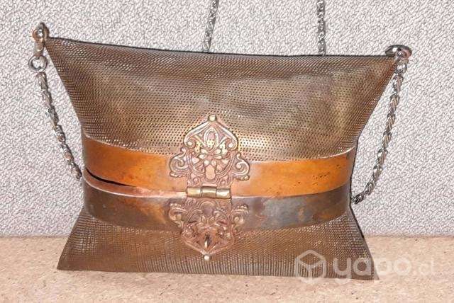Antiguo bolso clutch de bronce - Imagen 2