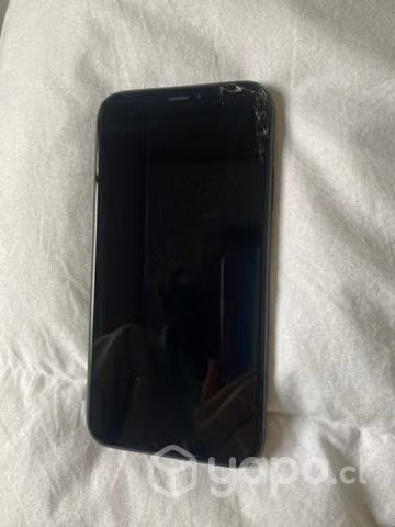 Iphone XR con cargador y audífonos - Imagen 3