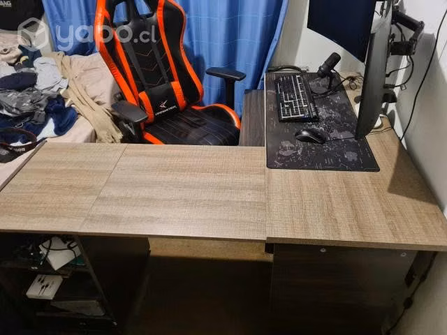 Escritorio con esquinero alargable