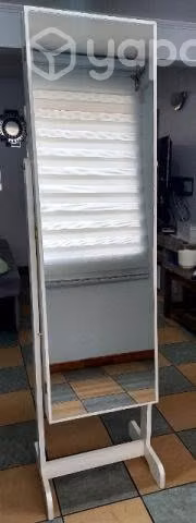 Joyero pedestal