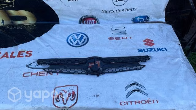 Mascara Toyota Yaris ecco 2003-2005 