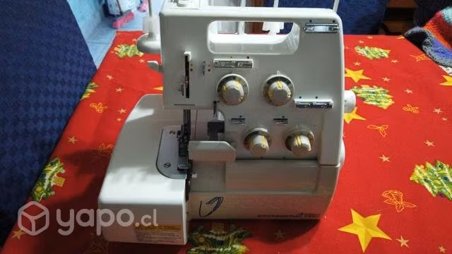 Maquina De Coser Overlock Toyota Sl3335,