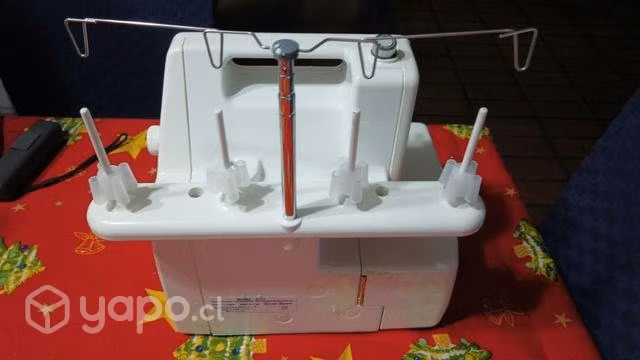 Maquina De Coser Overlock Toyota Sl3335,