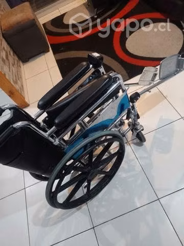 Silla de ruedas plegable standar buen estado