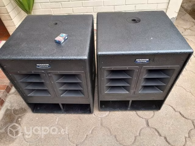 Subbajo Mackie SWA1801z Activos1000 rms RCF DB Tec