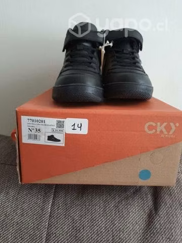 Zapatillas tipo bototo colloky