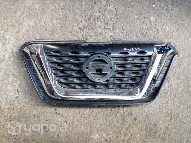 Mascara nissan kicks 2017 original