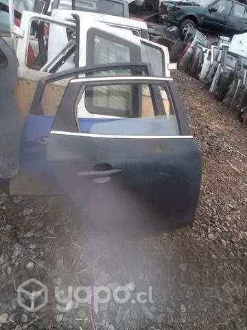 Volvo v40 2015 Puerta trasera derecha envio regs