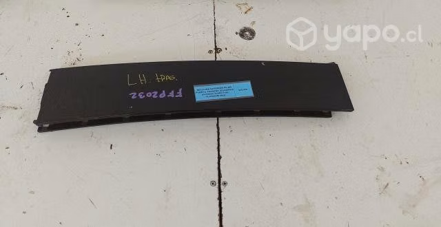 Moldura Exterior Pilar Puerta Tras izq (FFP2032) F