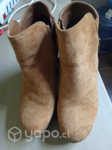 Botines muy bonito usado número 37 - Imagen 2