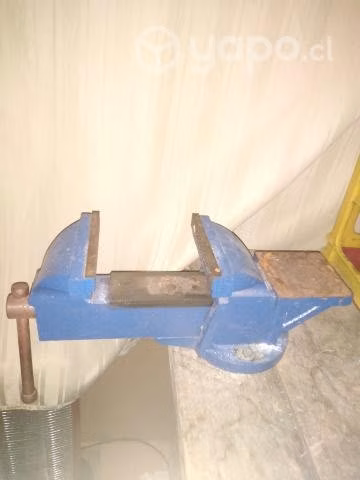 Tornillo de banco casi nuevo - Imagen 2