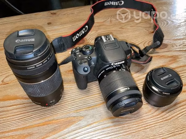 Canon Rebel T5i + 4 Lentes (como nueva)