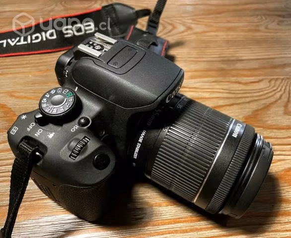 Canon Rebel T5i + 4 Lentes (como nueva)