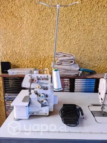 Máquina de coser Overlock 4 THREAD