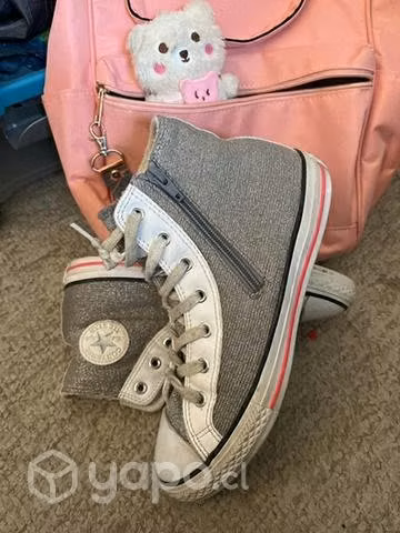 Zapatilla converse talla 36 plateadas usadas - Imagen 2