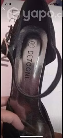 Zapato gamuza taco aguja Negro - Detogni