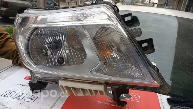 Optico derecho nissan np300 original impecable