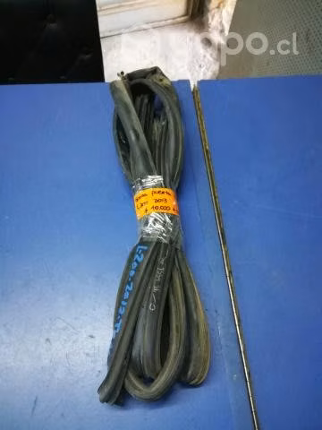 Goma puerta trasera der Mitsubishi l200 2013 (73)