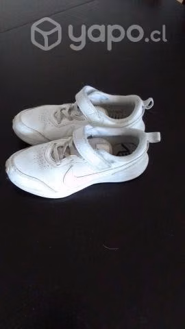 Zapatillas Nike Niños Talla 33 - Imagen 4