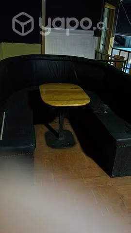 Mesas y sillas