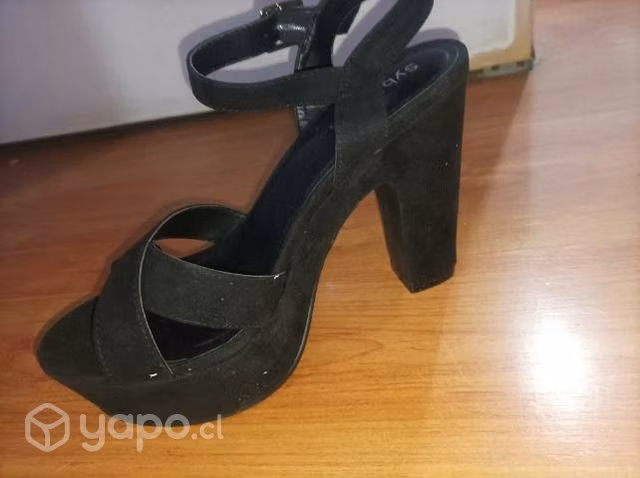 Zapatos tacón negros sybilla