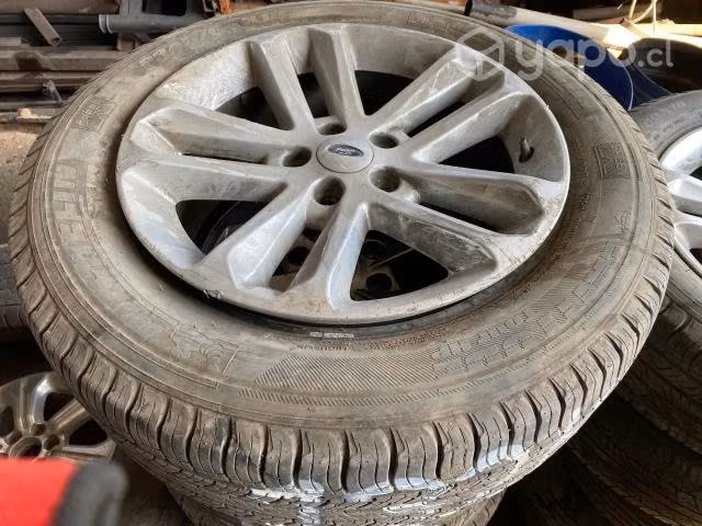Llanta de alum aro 18 (Neumatico malo) Ford Explo